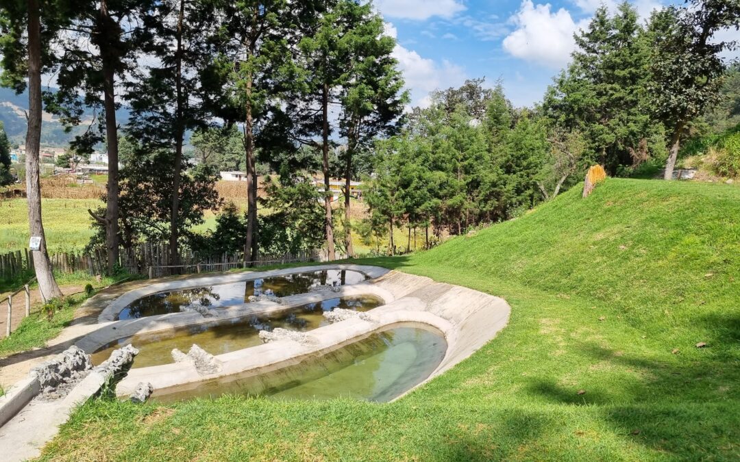 Desconéctate en la Naturaleza en Lomas de Tarragona: Relajación y Aventura en Quetzaltenango 🌿💦